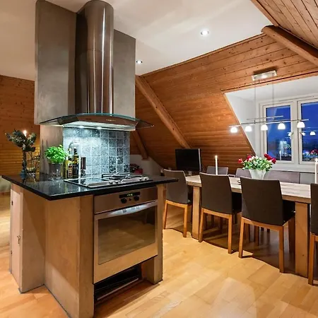 Cozy Downtown Apartment *